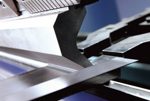 Гибка металла в Кирове. Услуги гибки листового металла по выгодной цене